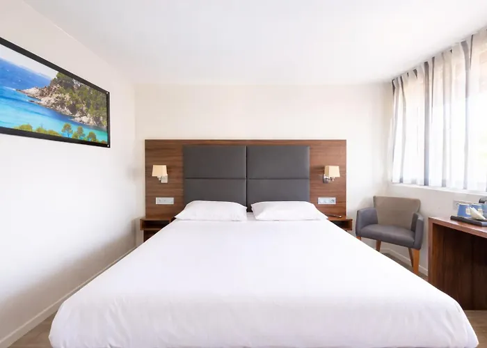 Hôtel 3 étoiles: Kyriad Bordeaux - Merignac Aéroport